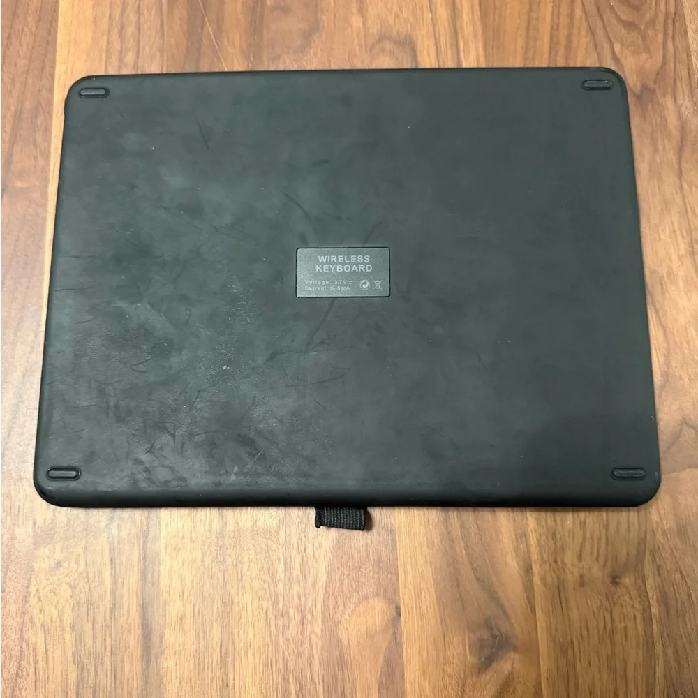 Sleek Black Tablet Keyboard with Protective Case